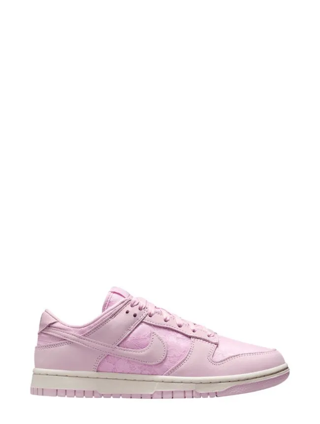W nike dunk low se trnd