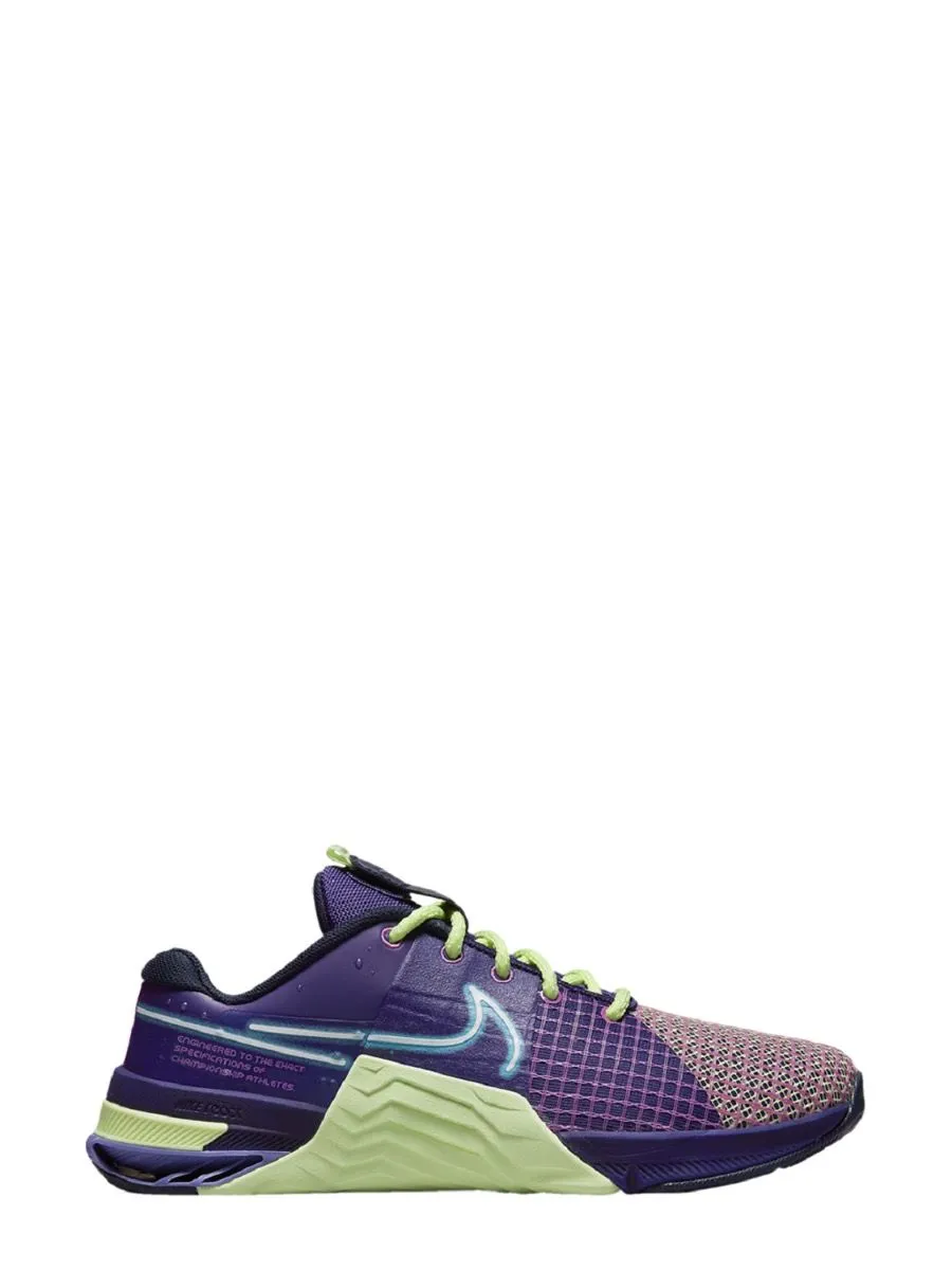 W nike metcon 8 amp