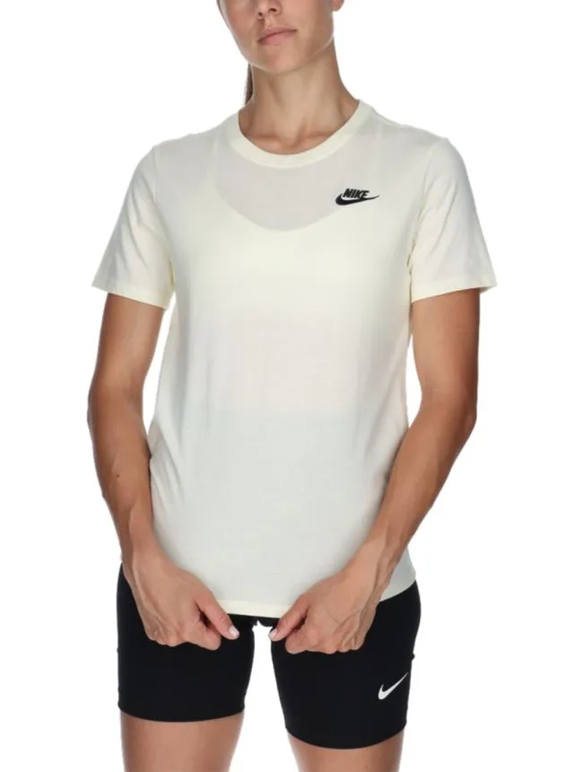 W nsw tee club