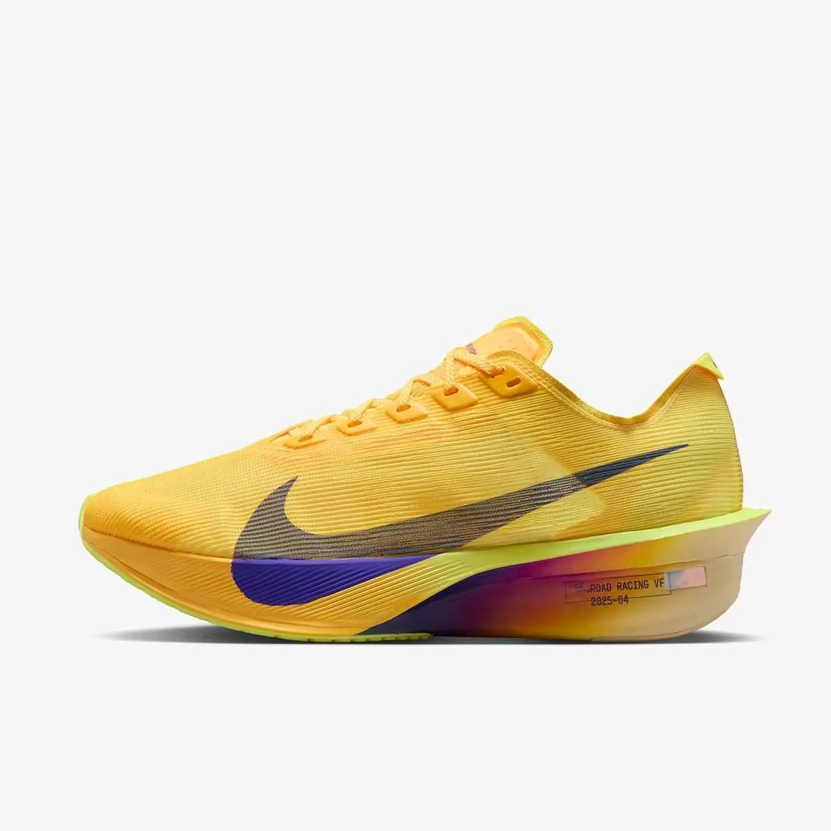 W zoomx vaporfly next% 4