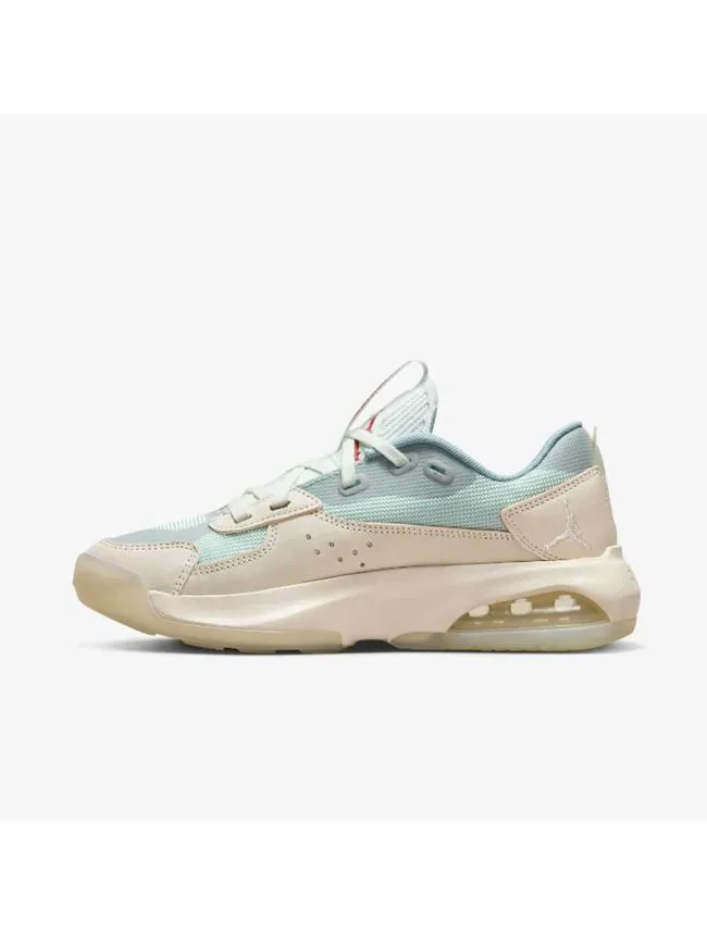 Wmns jordan air 200e