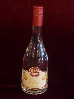 Ракија дуња 0.7 литара – Манастир Фенек