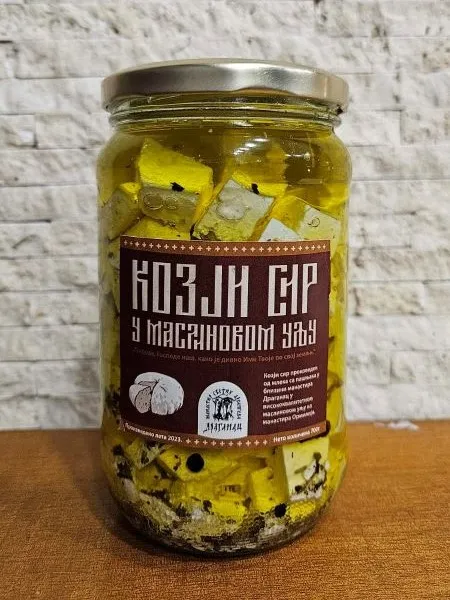 Козји сир у маслиновом уљу,  700g