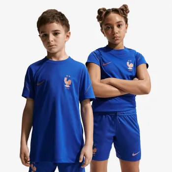 Nike FFF Strike