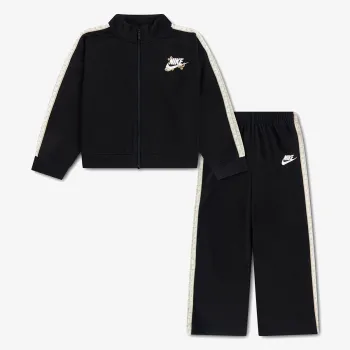 Nike NKG RETRO REMIX TRACK SET