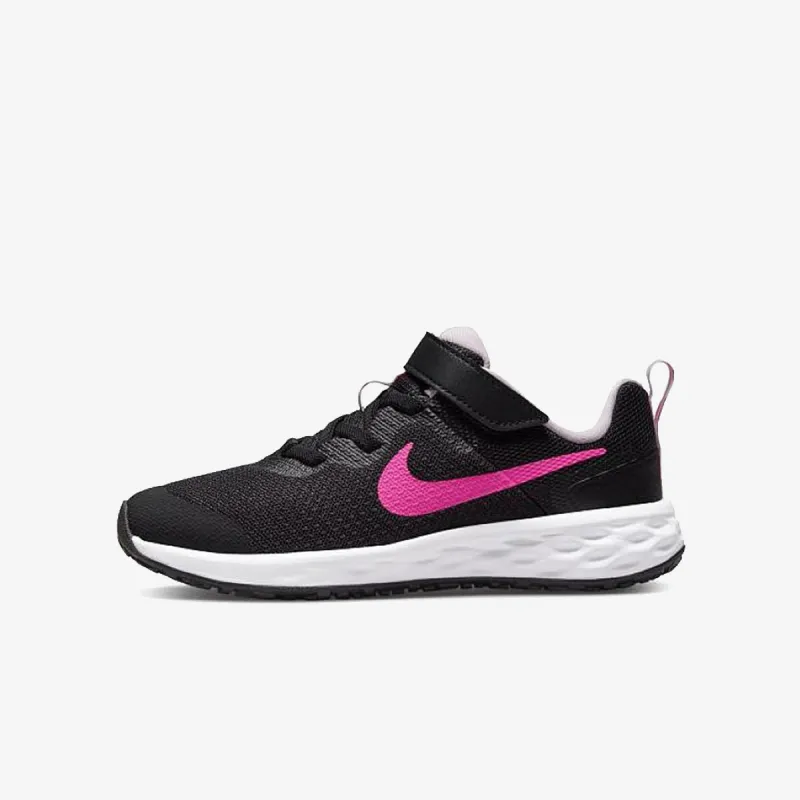 Nike Revolution 6