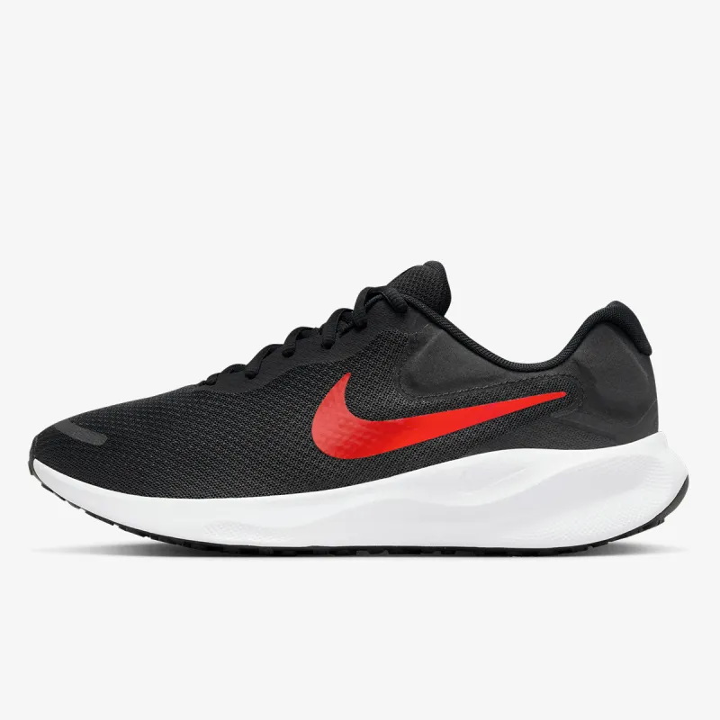 Nike Revolution 7