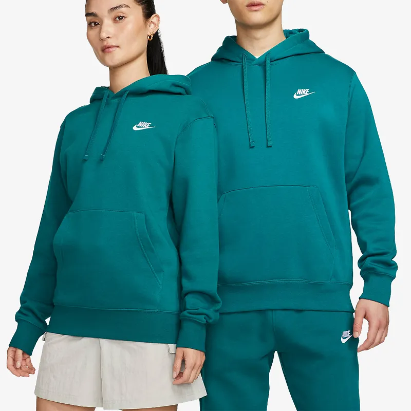 Nike Sportswear Club