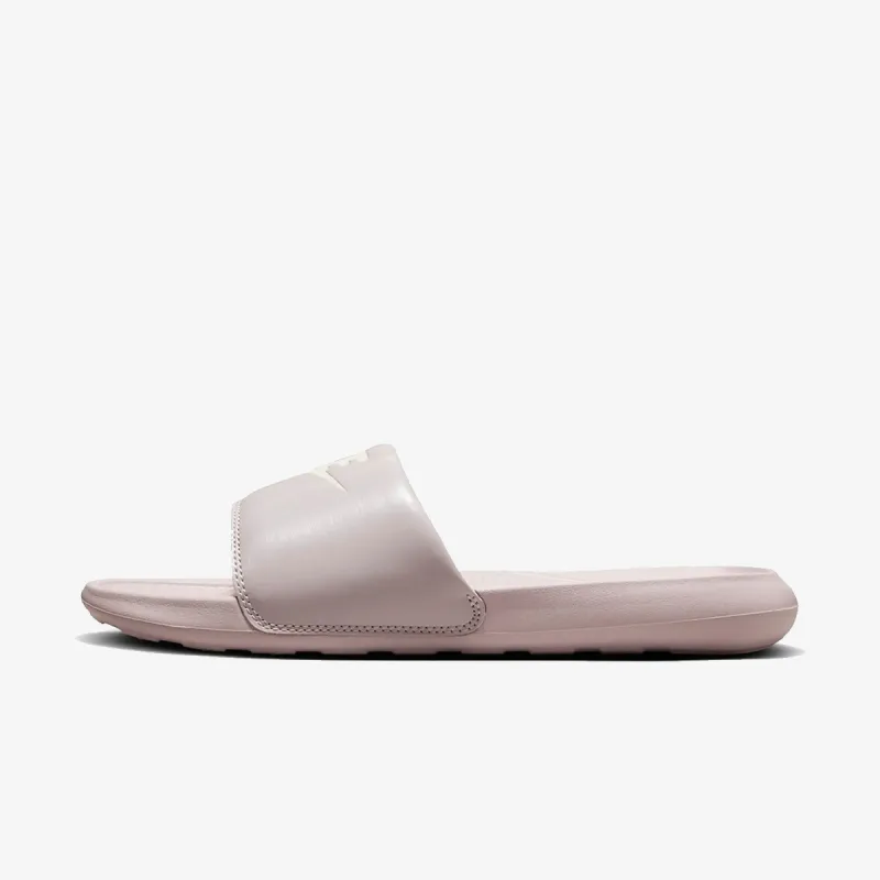 Nike Victori One