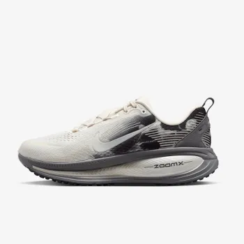 Nike Vomero 18 Se