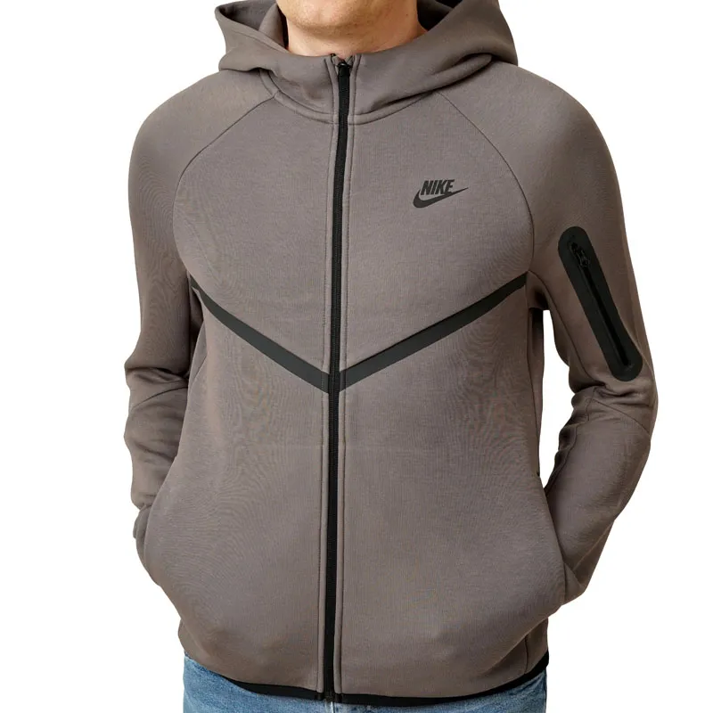 NIKE DUKS TECH ZA DEČAKE