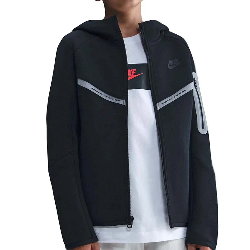 NIKE DUKS TECH ZA DEČAKE