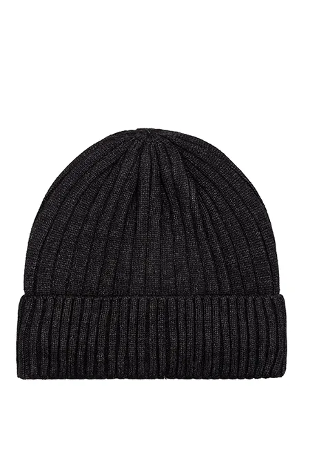 Muška podvrnuta pletena kapa