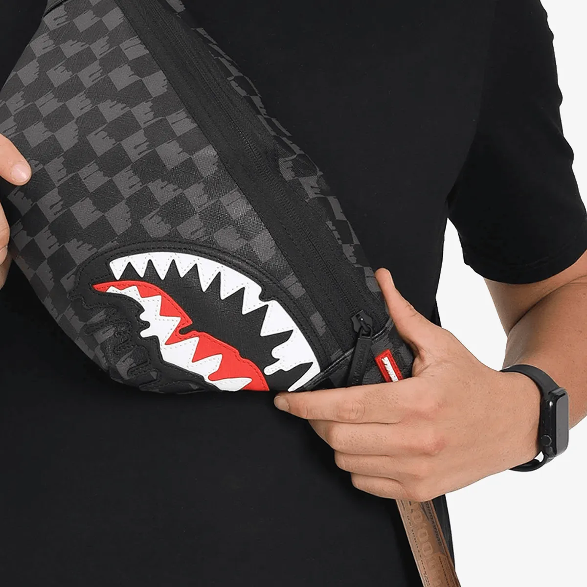 SPRAYGROUND Torbica DRIPPING SHARKS IN PARIS SAVVY CROSSBODY