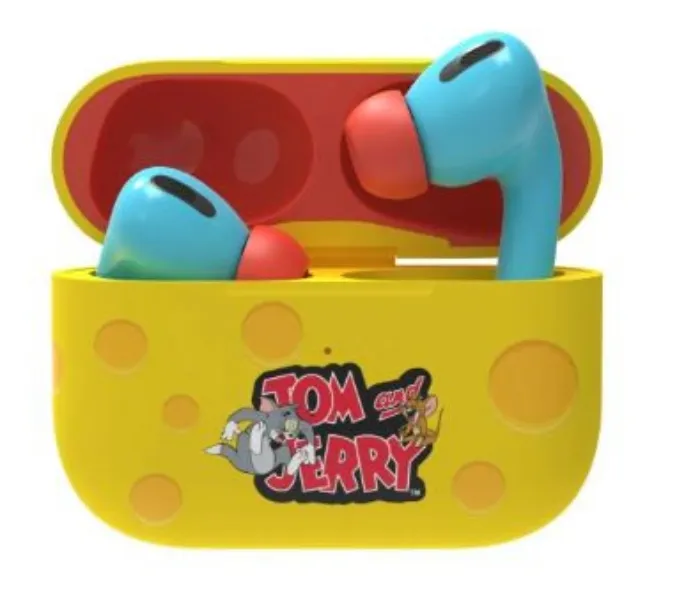 MOYE TOM AND JERRY SLUŠALICE 01