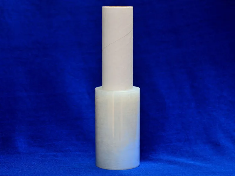 STREČ FOLIJA 0,023MIC 380g SA RUČKOM