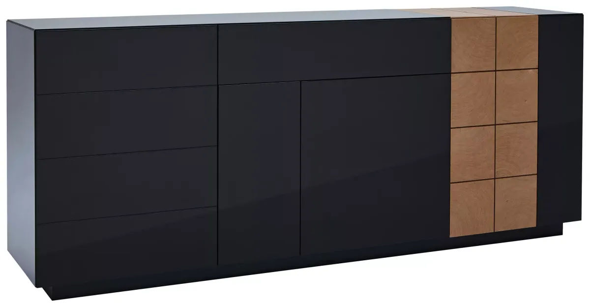 KOMODA S VRATIMA